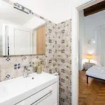 Apartment Centro Artistic *