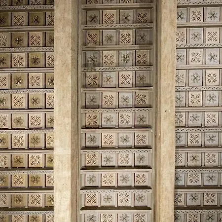 Centro Artistic Apartment Florence