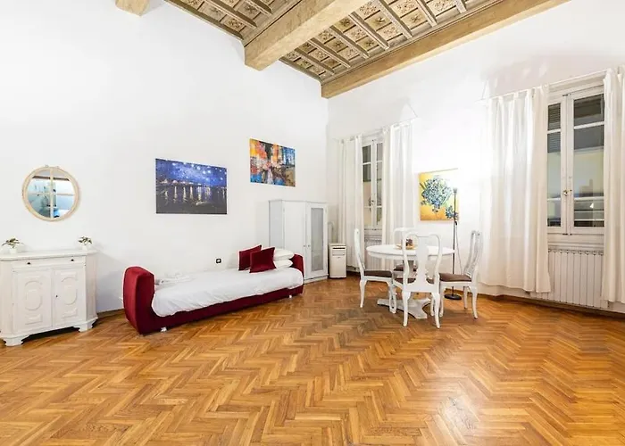 Centro Artistic Apartment *